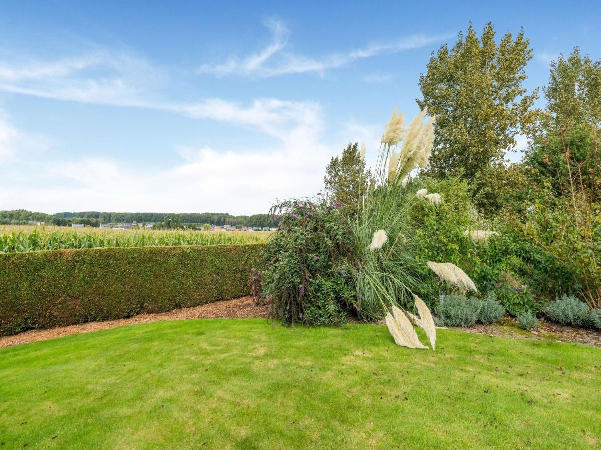 Stunning Holiday Home In Oombergen With Terrace And Garden Zottegem Extérieur photo