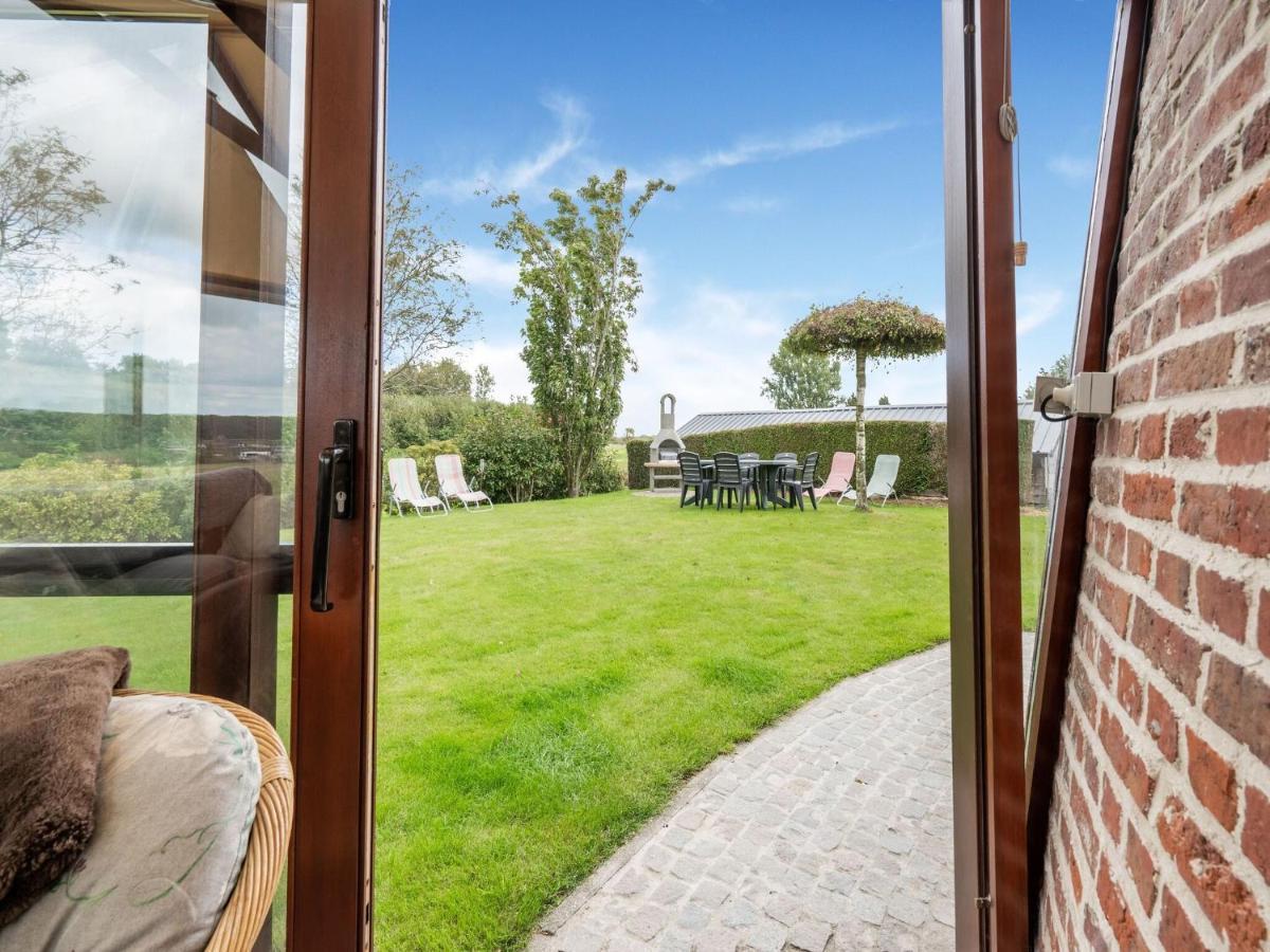 Stunning Holiday Home In Oombergen With Terrace And Garden Zottegem Extérieur photo